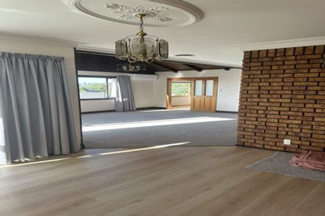 Photo of property in 4 Toi Toi Place, Northcote, Auckland, 0627