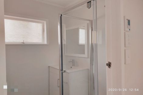 Photo of property in 1/4 Lynn Road, Bayview, Auckland, 0629