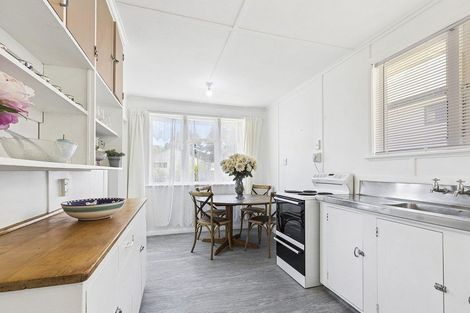 Photo of property in 23 Chew Place, Ranui, Porirua, 5024