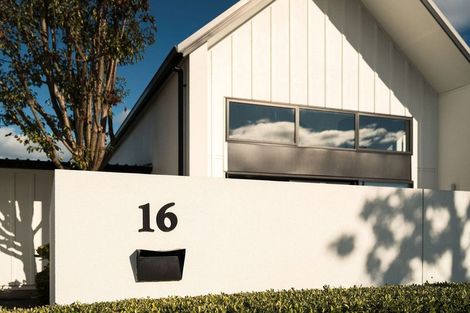 Photo of property in 16 Saint Thomas Avenue, Pyes Pa, Tauranga, 3112