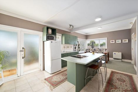 Photo of property in 9 Koromiko Street, New Lynn, Auckland, 0600