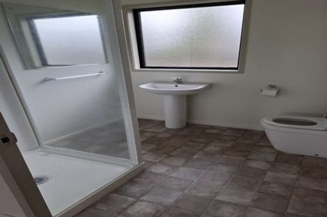 Photo of property in 7a Abel Tasman Avenue, Henderson, Auckland, 0610