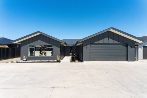 Photo of property in 32 Tawhai Crescent, Wharewaka, Taupo, 3330