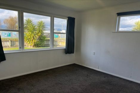 Photo of property in 2 Collingwood Street, Levin, 5510