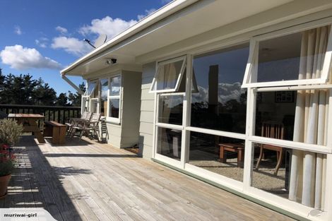 Photo of property in 62 Bethells Road, Waitakere, Henderson, 0782