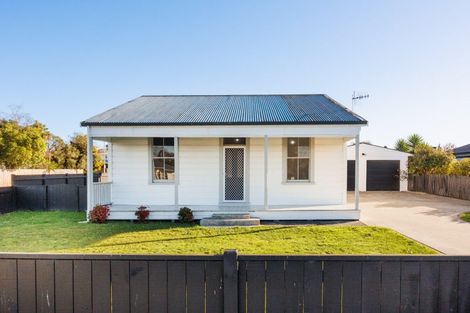 Photo of property in 16 Queen Street, Feilding, 4702