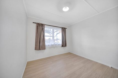 Photo of property in 38 Pinedale Place, Henderson, Auckland, 0610