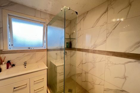 Photo of property in 31 Riverpark Crescent, Henderson, Auckland, 0610