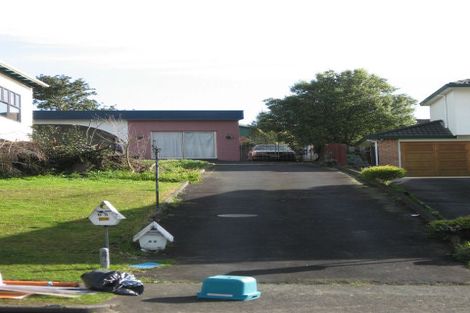 Photo of property in 63 Ray Small Drive, Pahurehure, Papakura, 2113