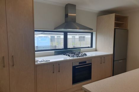 Photo of property in 27 Karearea Avenue, Kenepuru, Porirua, 5022