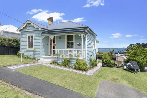 Photo of property in 72 Palmerston Road, Birkenhead, Auckland, 0626