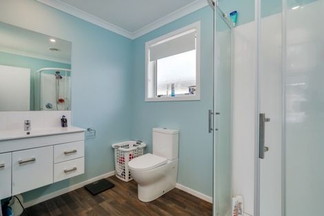 Photo of property in 19 Ponga Place, Papamoa Beach, Papamoa, 3118