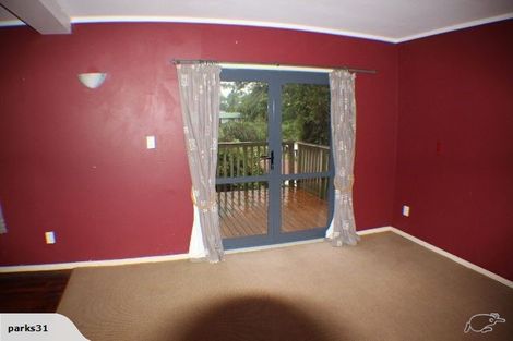 Photo of property in 93 Warner Park Avenue, Laingholm, Auckland, 0604