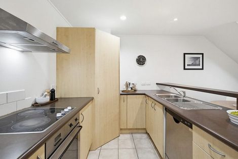 Photo of property in Mendosa Terraces Apartments, 14/9 Ebor Street, Te Aro, Wellington, 6011
