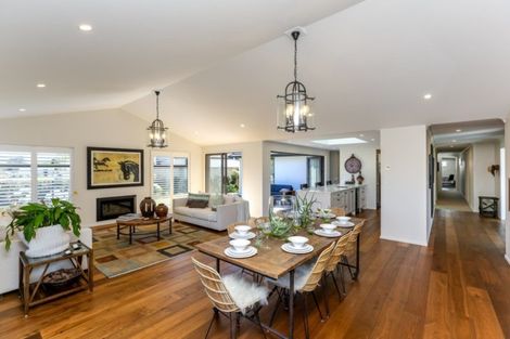 Photo of property in 1 Tupare Place, Highlands Park, New Plymouth, 4312