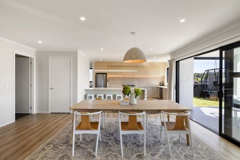 Photo of property in 28 Acacia Avenue, Kihikihi, Te Awamutu, 3800