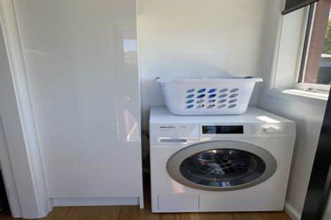 Photo of property in 20a Idris Road, Fendalton, Christchurch, 8052