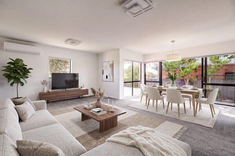 Photo of property in 2/24 Miro Street, New Lynn, Auckland, 0600