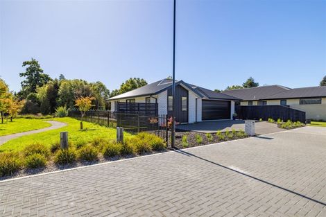 Photo of property in 13 Bellows Close, Halswell, Christchurch, 8025