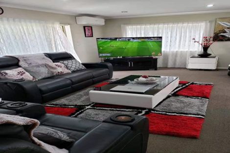 Photo of property in 1 Tavua Lane, Ranui, Auckland, 0612