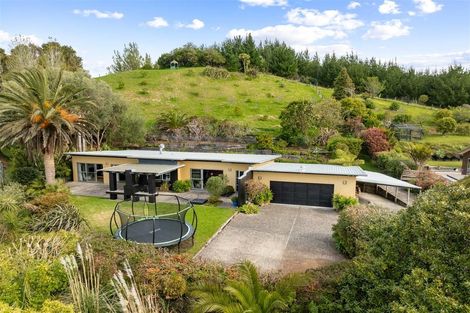 Photo of property in 51 Herbert Drive, Whangamata, 3620