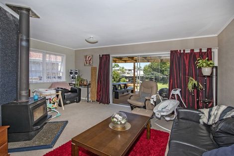 Photo of property in 12 Beazley Crescent, Tikipunga, Whangarei, 0112