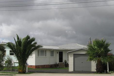 Photo of property in 204 Sturges Road, Henderson, Auckland, 0612