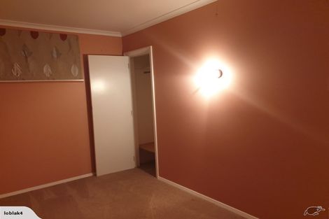 Photo of property in 111 Ruskin Road, Newlands, Wellington, 6037