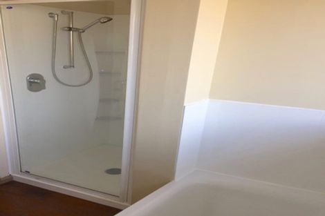 Photo of property in 4 Oriana Crescent, Hornby, Christchurch, 8042