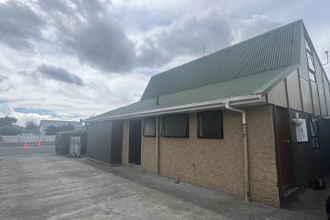 Photo of property in 2/494 Ferguson Street, Palmerston North, 4410