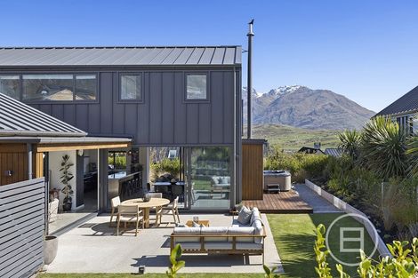 Photo of property in 9 Falconer Rise, Jacks Point, Queenstown, 9371