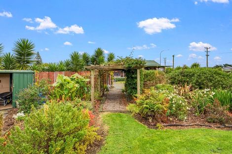 Photo of property in 64 Mosston Road, Castlecliff, Whanganui, 4501