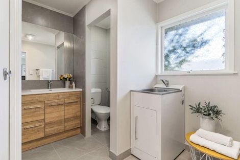 Photo of property in 1/45 The Avenue, Lynfield, Auckland, 1042