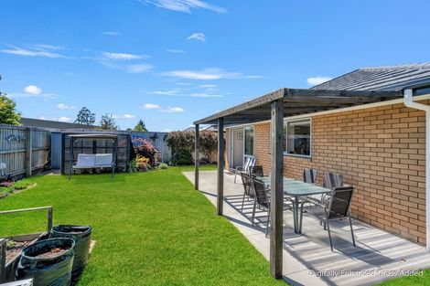 Photo of property in 41 Tara Crescent, Woodend, 7610