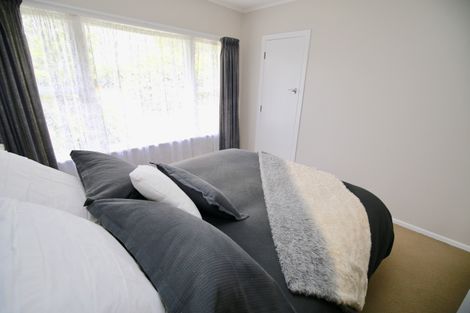 Photo of property in 27 Nevada Road, Silverdale, Hamilton, 3216