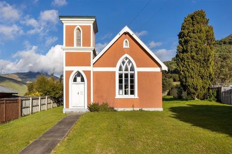 Photo of property in 15 Lawrence Street, Havelock, 7100