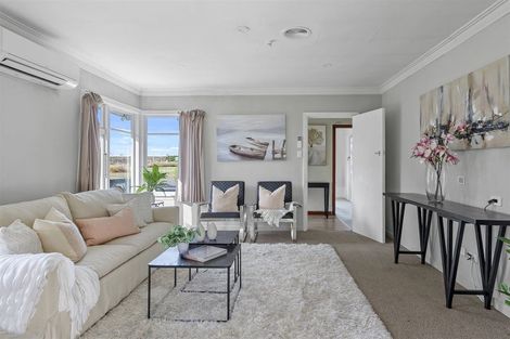 Photo of property in 17 Grimseys Road, Redwood, Christchurch, 8051