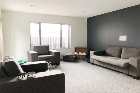 Photo of property in 318 Triangle Road, Massey, Auckland, 0614