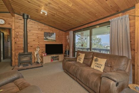 Photo of property in 12 Rimu Street, Whitianga, 3510