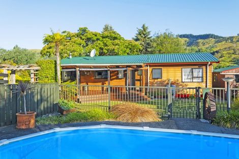 Photo of property in 749 Kanakanaia Road, Te Karaka, 4091