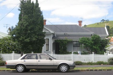 Photo of property in 35 Allenby Avenue, Devonport, Auckland, 0624