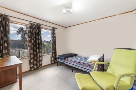 Photo of property in 33 Everglade Drive, Goodwood Heights, Auckland, 2105