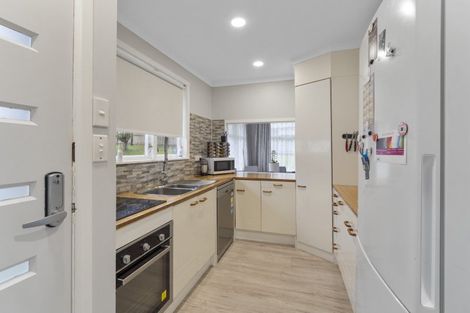 Photo of property in 134 Driver Crescent, Cannons Creek, Porirua, 5024