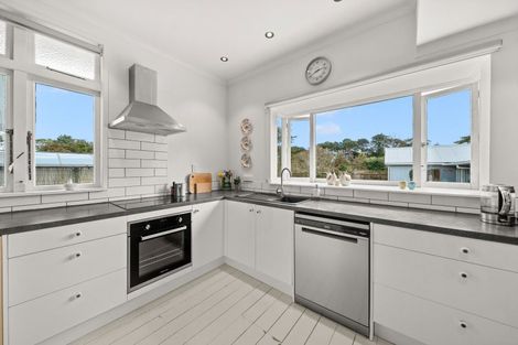 Photo of property in 26 South Featherston Road, South Featherston, Featherston, 5771