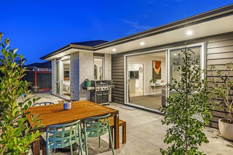 Photo of property in 3 Christow Court, Paraparaumu, 5032