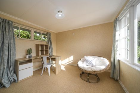 Photo of property in 40 Epsom Road, Hokowhitu, Palmerston North, 4410