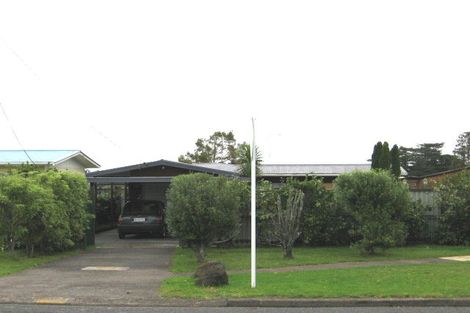 Photo of property in 490d Don Buck Road, Massey, Auckland, 0614