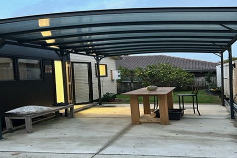 Photo of property in 46 Surf Road, Stanmore Bay, Whangaparaoa, 0932