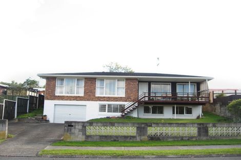 Photo of property in 3 Alton Terrace, Pakuranga Heights, Auckland, 2010