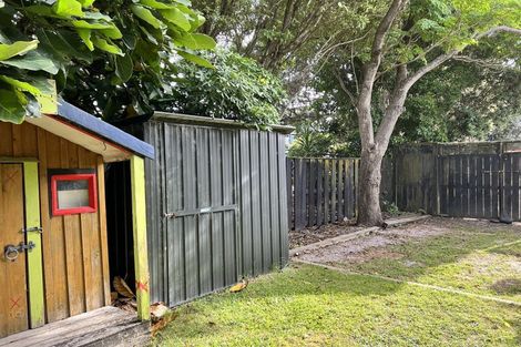 Photo of property in 5c Montrose Terrace, Mairangi Bay, Auckland, 0630